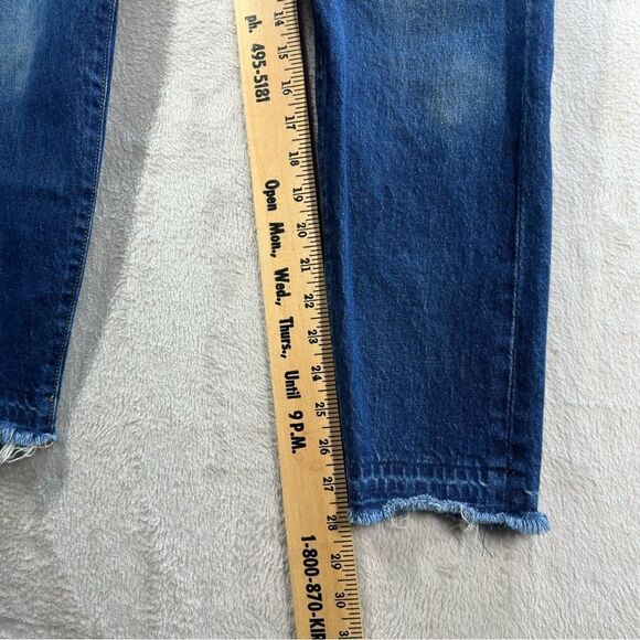 Levi’s Wedgie Blue Raw Hem Ankle Jeans Straight Leg Button Fly Size‎ 26 - Picture 3 of 9